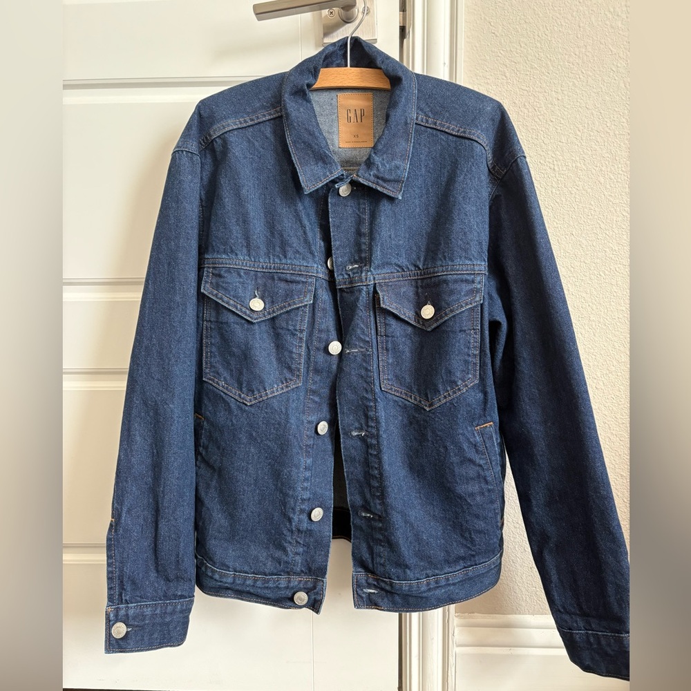 Gap dark indigo denim jacket XS